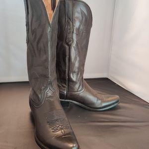 Black leather cowboy boots